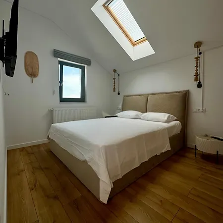 Epic Brasov, Cristian Villa Brasov