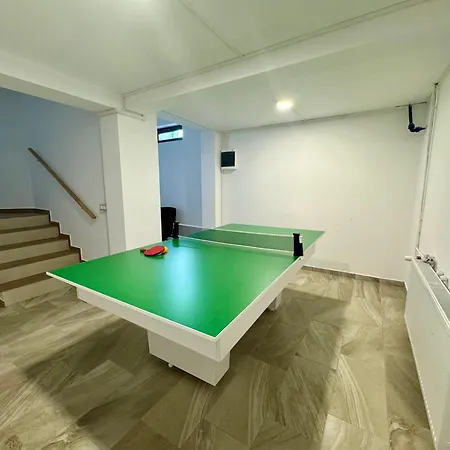 Epic Brasov, Cristian Villa