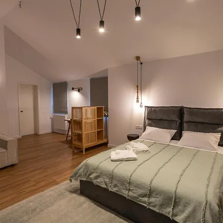 Epic Brasov, Cristian Villa Brasov