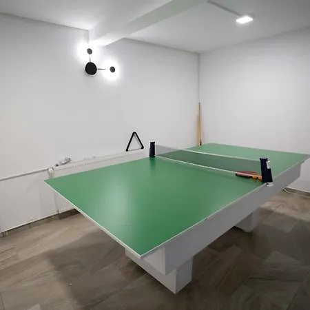 Epic Brasov, Cristian Villa