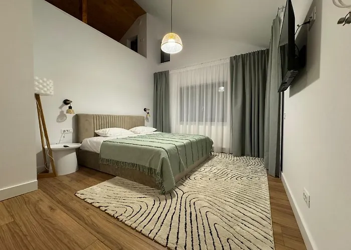 Epic Brasov, Cristian Villa Brasov