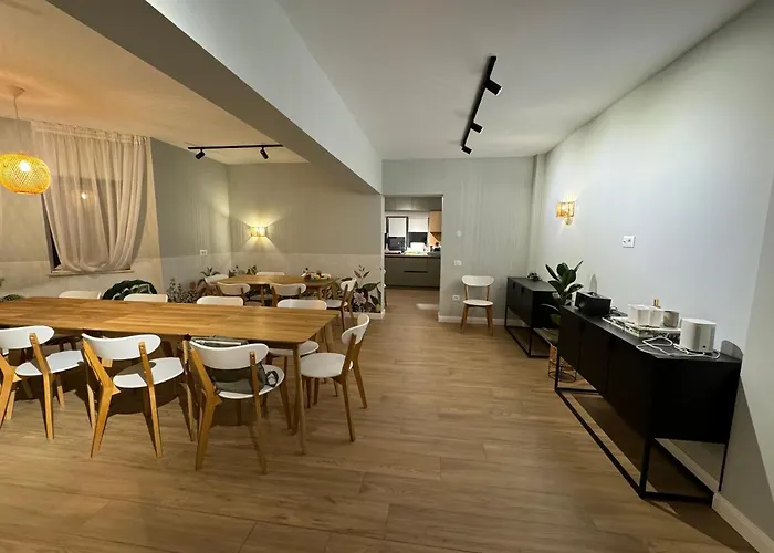 Epic Brasov, Cristian Villa *