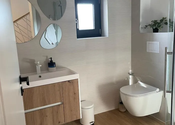 Epic Brasov, Cristian Villa Brasov