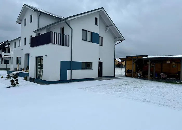 Vila Epic Brasov, Cristian