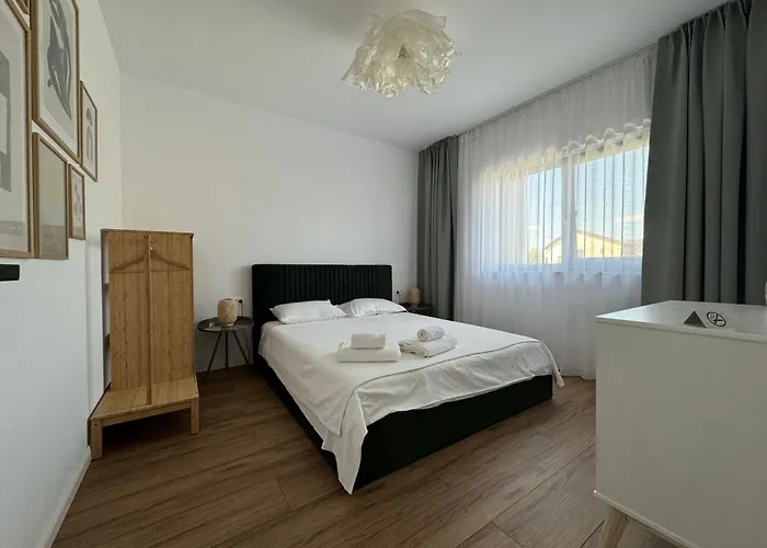 Villa Epic Brasov, Cristian *