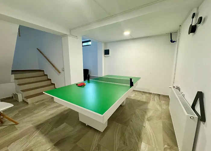 Epic Brasov, Cristian Villa